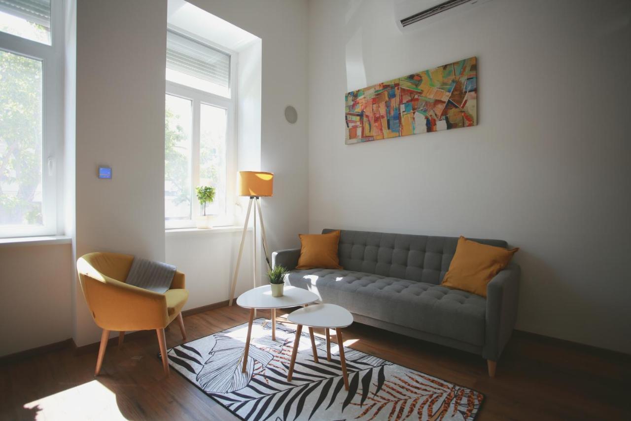 Appartement Szieszta Apartman à Szeged Extérieur photo