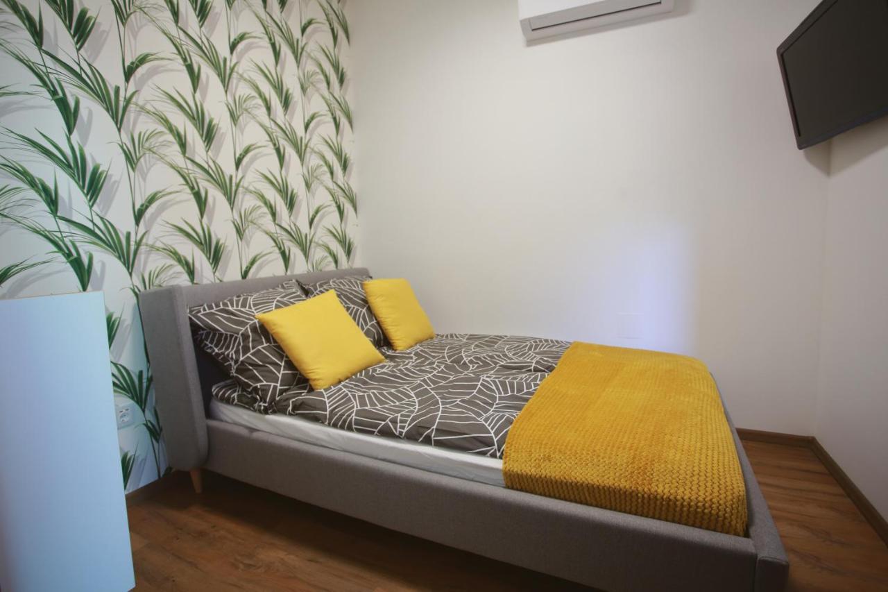 Appartement Szieszta Apartman à Szeged Extérieur photo