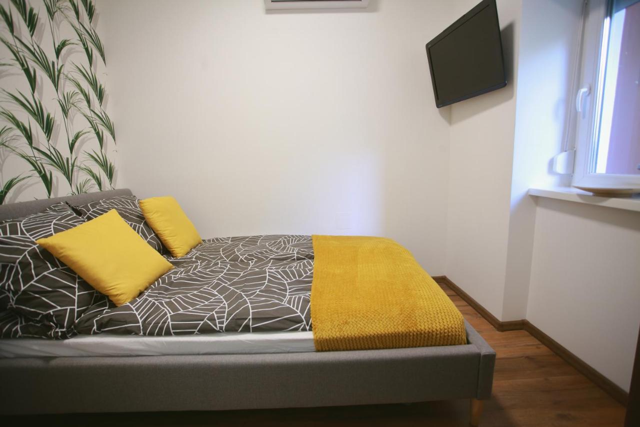Appartement Szieszta Apartman à Szeged Extérieur photo